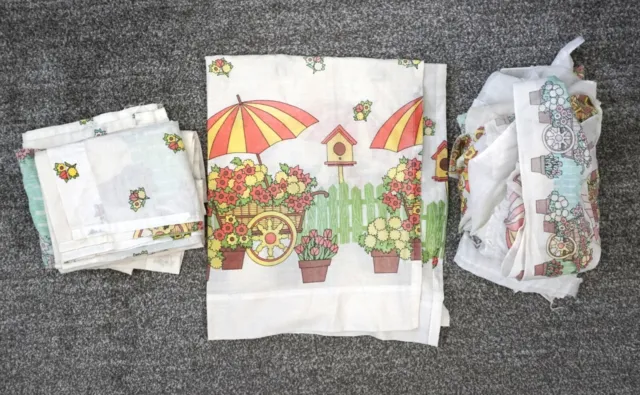 Vtg 50s 60s Flower Umbrella Birdhouse Floral Fabric Cafe Curtains Scrap Material