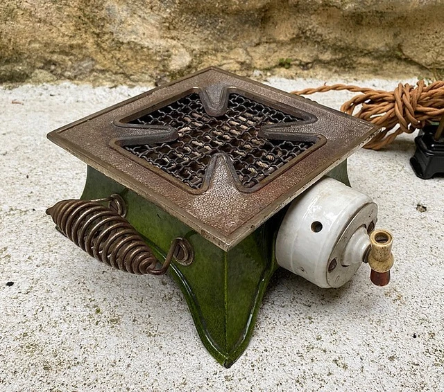 ANCIEN PETIT RÉCHAUD en Fonte Émaillé bleu / Déco Collection EUR 30,00 - FR