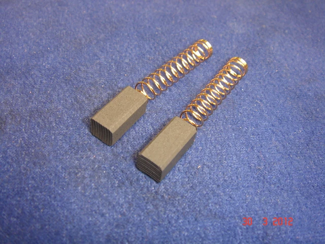Balais de charbon pour perceuse Black & Decker D306E - 6 x 8 x 18 mm (2.4 x 3.1 x 7.1 pouces), lot de 2 avec ressorts et câbles