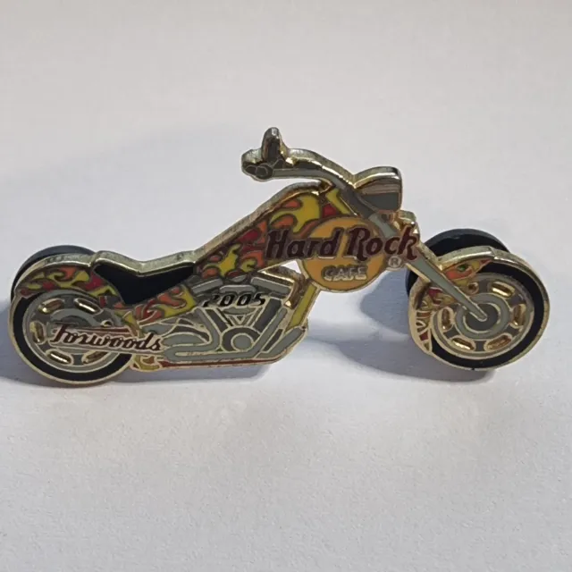 Hard Rock Cafe Pin Foxwoods Yellow Chopper motorcycle bike 2005 LIMITED EDITION