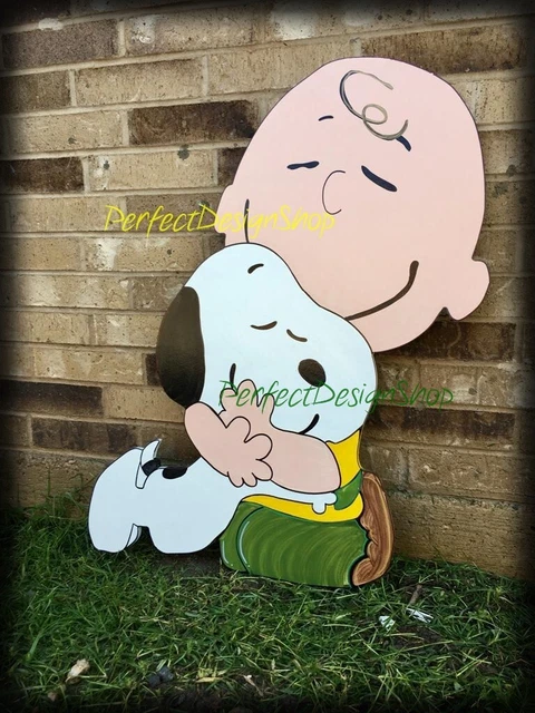 NEW CHARLIE BROWN Hugging SNOOPY Yard Art Cute PEANUTS Characters ...