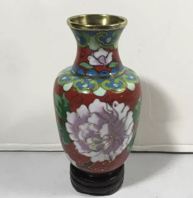 Lovely cloisonné mini vase, 4" , red enameling over brass, 1/2" wooden stand