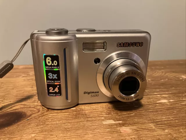 Samsung Digimax S600 6.0MP Compact Digital Camera Silver Tested