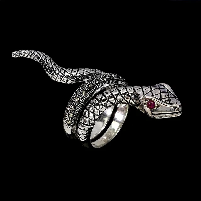 Bague en argent 925 gravée et oxydée, inspiration tribale et racines
