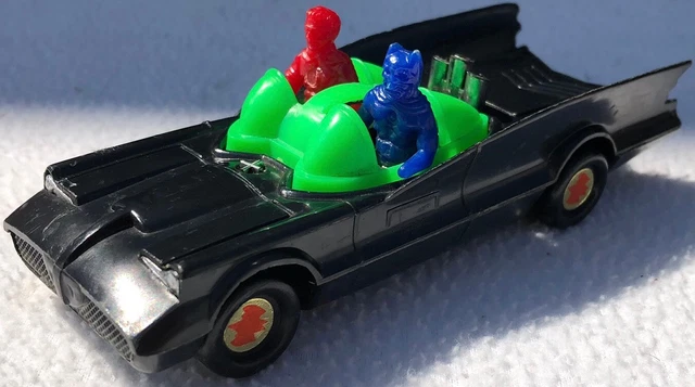 Vintage 1976 Batman & Robin Batmobile DC Comics Azrak Hamway - NICE! Vintage 1976 Batman & Robin Batmobile DC Comics Azrak Hamway - NICE!