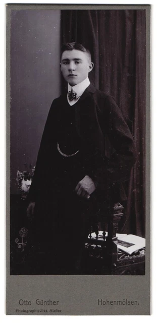 Fotografie Otto Günther, Hohenmölsen, Junge mit Mittelscheitel