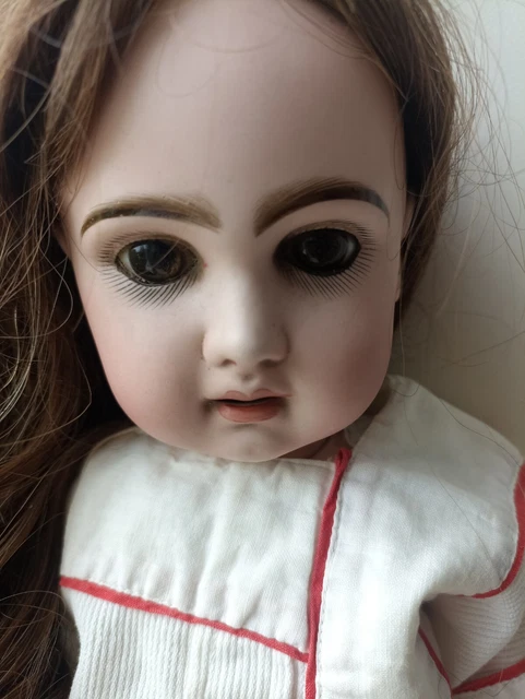 poupée ancienne