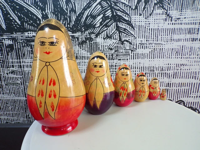 5 Poupées Russes Gigognes (Matriochka) Peintes à La Main - 18,5 Cm - Contes Russes - Artisanat Slave Unique