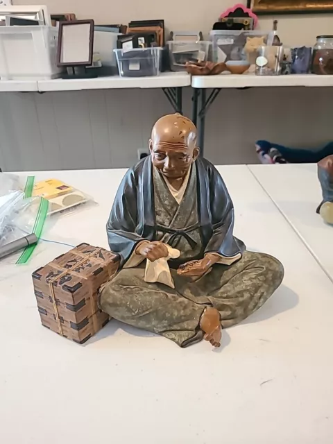 Japanese Vintage Hakata Urasaki Doll Clay Figurine Sitting Man Cleaning W/ Box