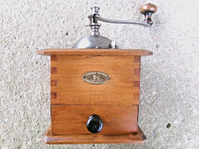 ANCIEN MOULIN A Cafe En Bois - Peugeot - Outil Ustensile De Cuisine