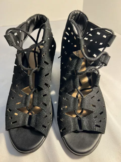 Earth Womens Wedge Sandals Daylily Black 11-B Laces Leather.