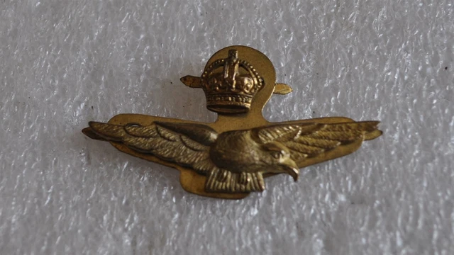 WW2 BRITISH ROYAL Air Force Raf Officers Gilt Brass Forage Cap Badge £ ...