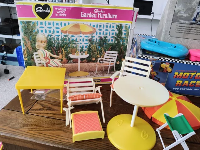 Juego de muebles de jardín vintage Sindy mesa 2 sillas y sombrilla con caja