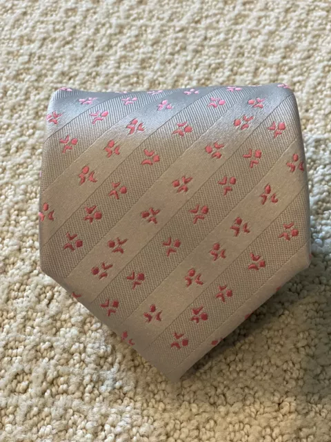 Charvet Hand Made in France 100% Silk Men's Dress Tie