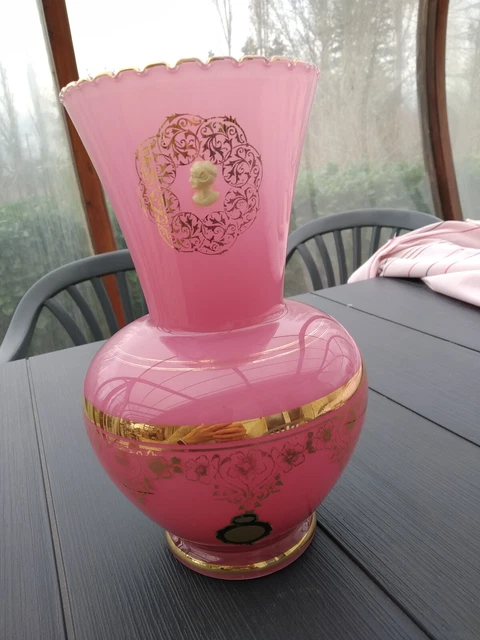 Vase - Grand vase décoratif en verre opalin allemand à décor floral