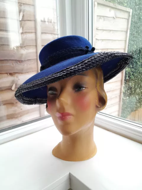 Cappello in feltro blu anni '40