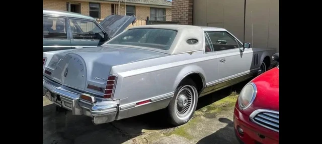 Lincoln Continental