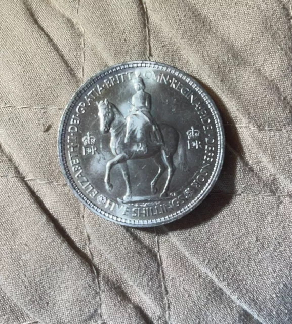 1953 Queen Elizabeth II Coronation 5 Shilling Coin UK  England