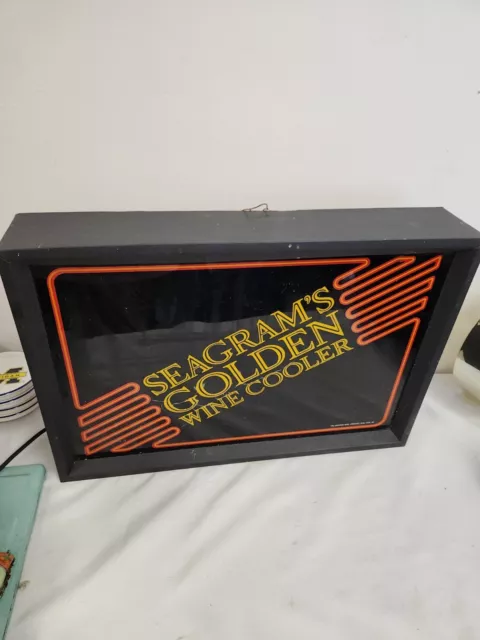 Vintage SEAGRAMS GOLDEN WINE COOLER Lighted Sign  1980's Bar Man Cave Decor