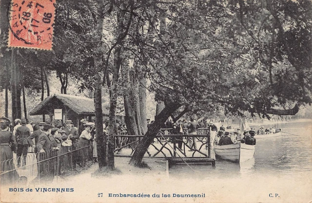 CPA Dept 94 Val de Marne - Bois de Vincennes Embarcadère du Lac Daumesnil