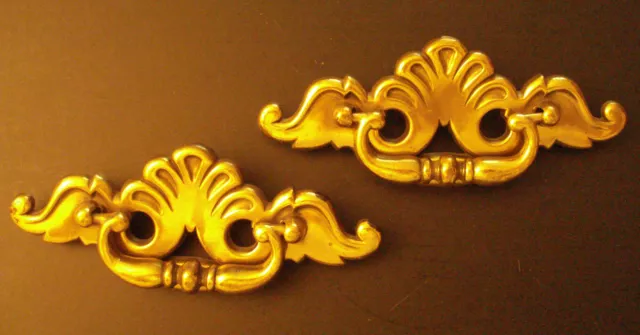 2 Antique Reproduction Period Brass ONT.B Drawer Pulls with Handles B846 Shells