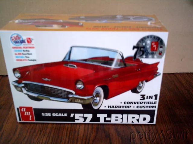 1397 Amt Ford 1957 Tbird Model Kit New   Gs