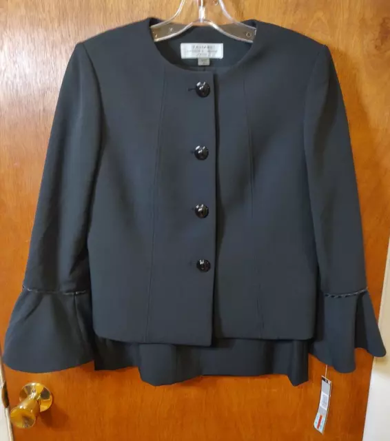 NWT Tahari Arthur S. Levine Petite 4P black 2-pc skirt suit 3/4 bell sleeves