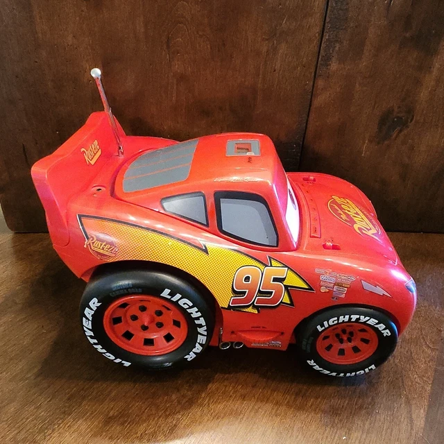 LIGHTNING MCQUEEN AM/FM Radio CD Player C500B Radio Only Tested