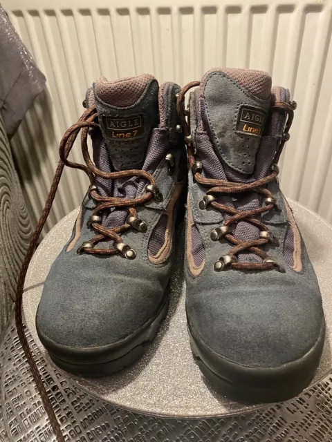 BRASHER BOOTS UK Size 4 Ladies Female Brown New Gore Tex Outdoors