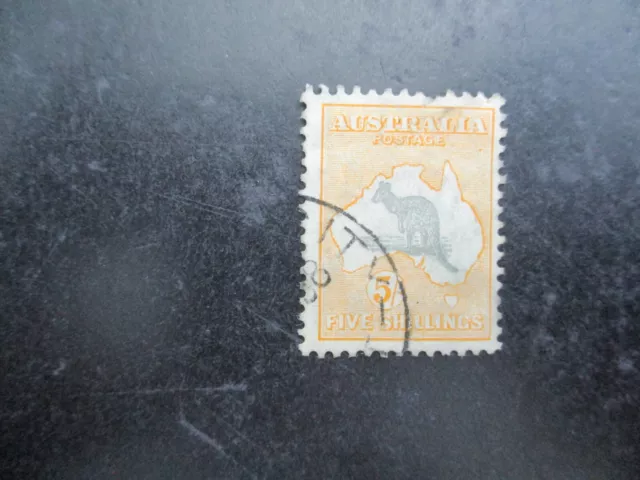 Australian Kangaroo Stamps: Single (USED) - Excellent Item, Must Have! (gW5806)