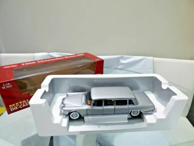 MERCEDES BENZ 600 Pullman Sun Star 1:18 Silver Toy Car Convertible Stretch 2201