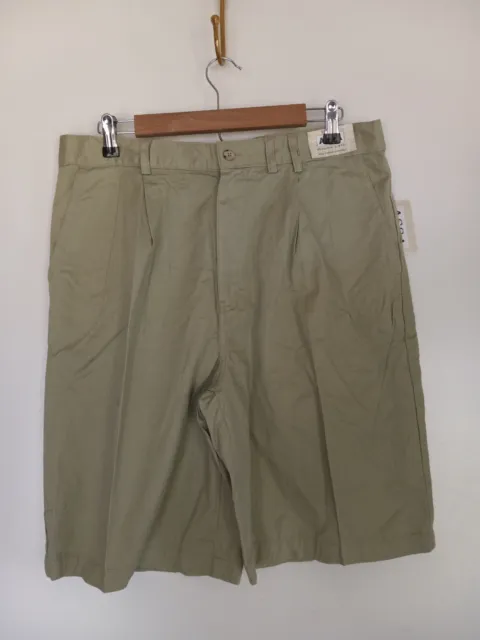 Vintage ASSA by KBB Shorts 34 Beige Solid Bermuda Pleated Front Pockets New