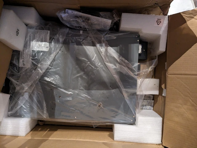 onduleur en rack Socomec NRT-U5000 - Netys RT 5 Kva 230Vac