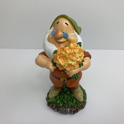 disney snow white garden statue