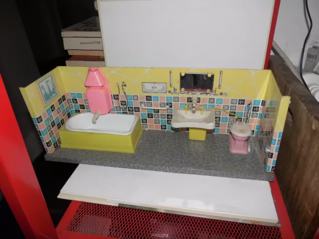 Altes Blech-Badezimmer-1950er Jahre-Kaufladen-Puppenhaus-Puppenstube