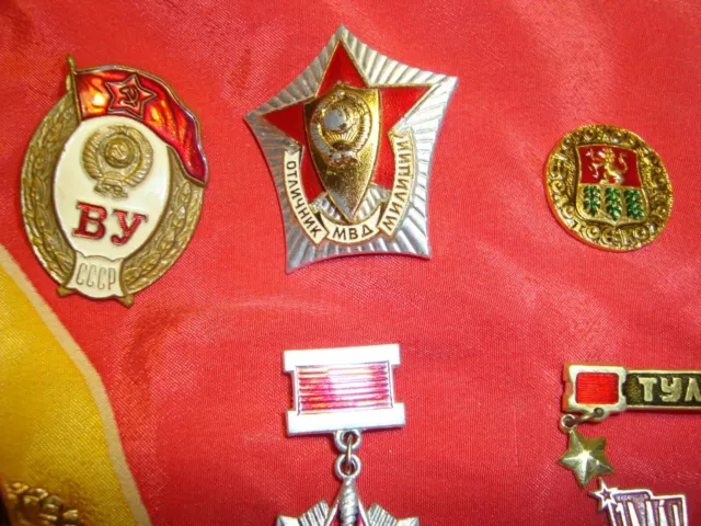 B37 Vintage CCCP Russian Soviet USSR Military Political Badges x17 Joblot 3