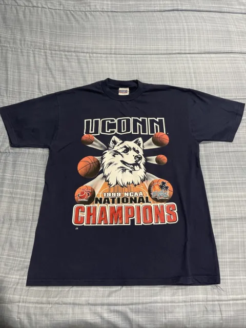 Vintage 1999 UCONN  Huskies Basketball Champions T Shirt Large