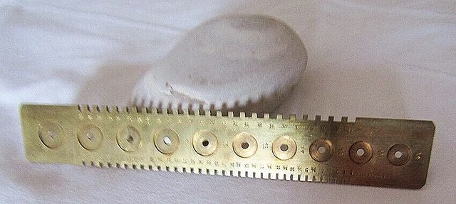 Outil Horloger Ancien Pour Calibre à Ressorts - Occasion - Parfait Pour Réparation Ou Collection