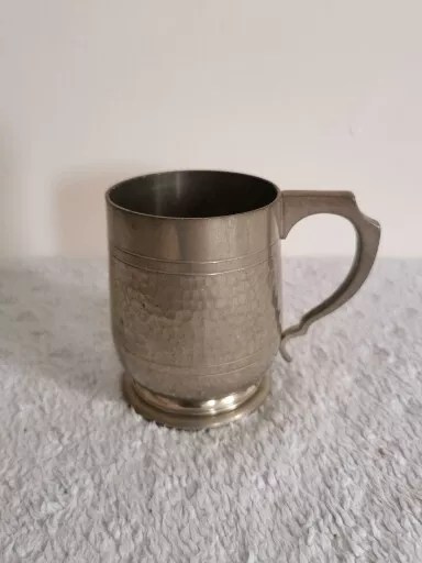 VINTAGE LEADLESS PEWTER TANKARD -HALF PINT - SATIN Finish - DECORATIVE TANKARD✨✨