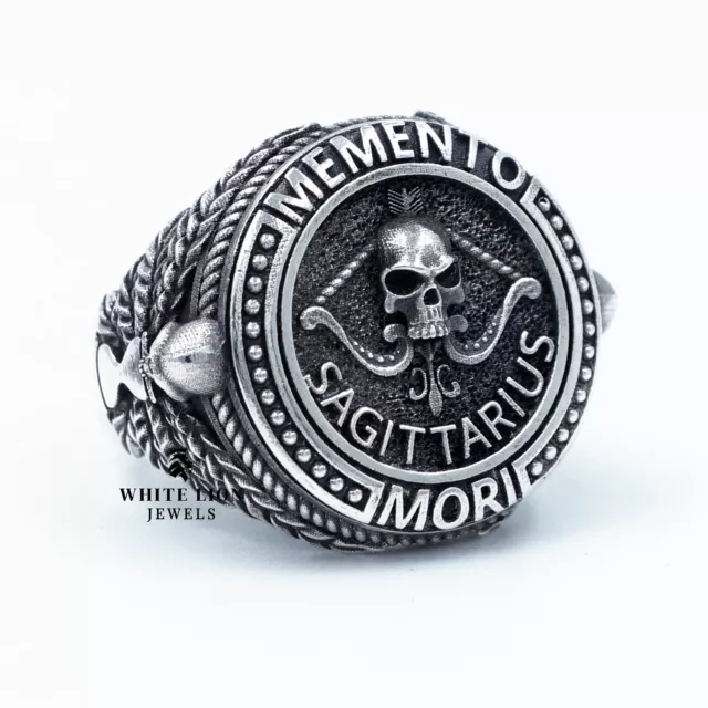 Memento Mori Totenkopf Zodiac Sagittarius Schild Schleife 925 Silber Biker Ring