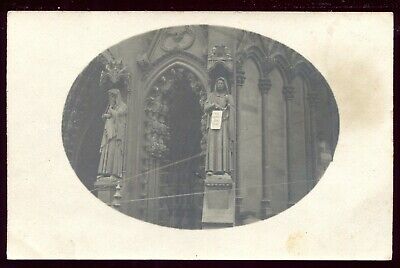 cpa 57 carte-photo Metz.Cathédrale statue de Guillaume II avec l'écriteau . 1918