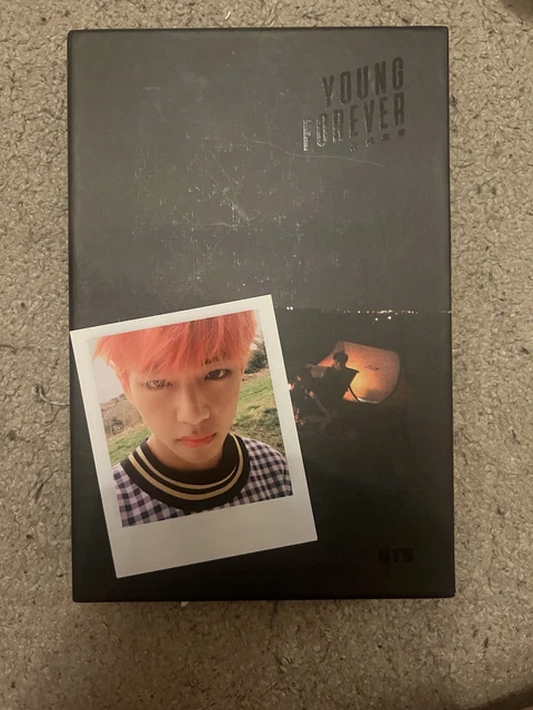 BTS - Young Forever [Versione Casuale] 2CD + Photocard + Photobook - 2