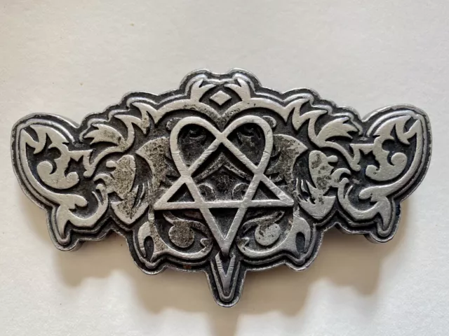 Heartagram belt hotsell buckle