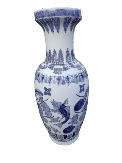 Ancien très grand vase porcelaine de Chine-décor carpe koï-blanc/bleu céladon