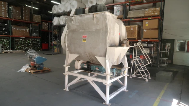 Stricklin Company Mixer/Blender/Feeder 80 CU FT 30 HP