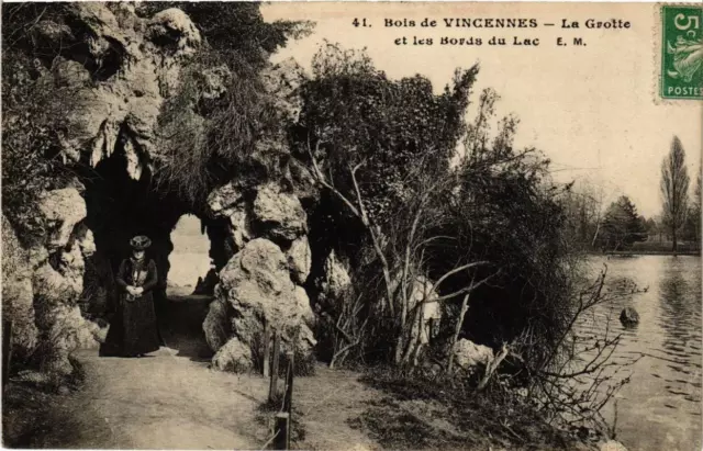 CPA PARIS 12th Bois de VINCENNES La Grotte et les Bords du Lac (672636)