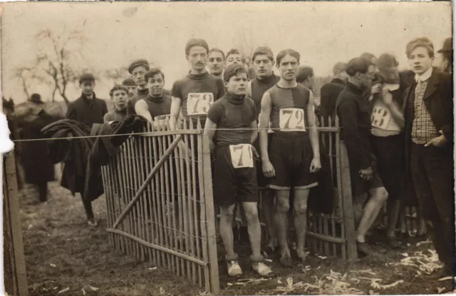 CPA PARIS carte photo hommes sport 1906 (1243285)