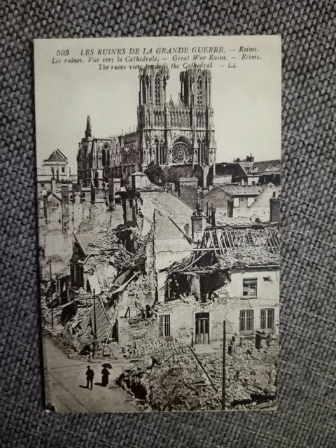 Cpa Reims Les Ruines Vue Vers La Cathédrale