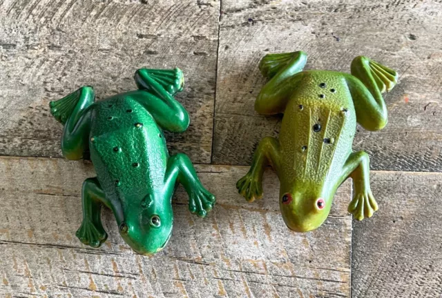 Vintage Viscoloid Celluloid Frog Toys Hollow Plastic Green Frogs Made In USA