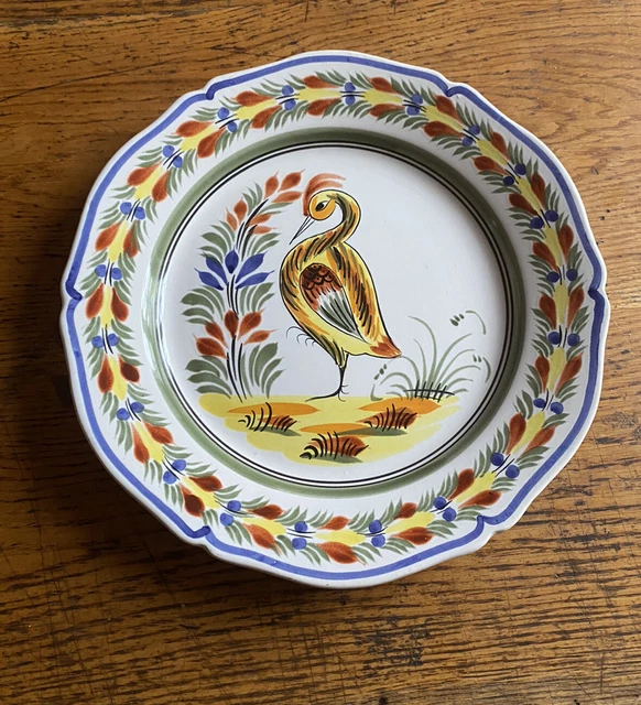 Assiette bretonne ancienne Henriot Quimper – Faïence